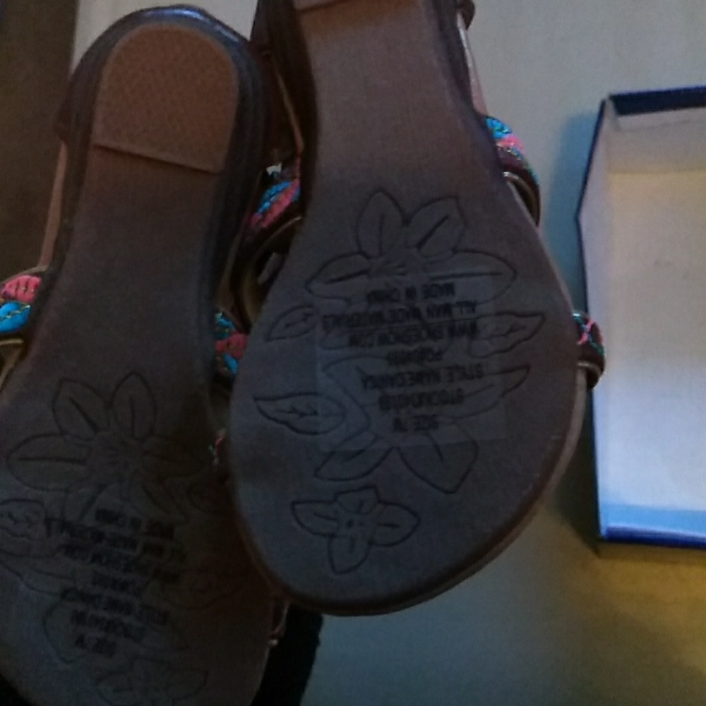 Toddler sandals - Picture 3 of 4
